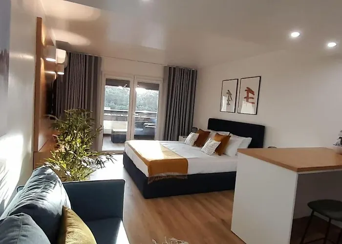Апарт-отель Health Village 4*